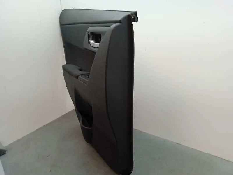 Guarnecido Puerta Trasera Izquierda para Toyota Auris Touring Sports (E18)