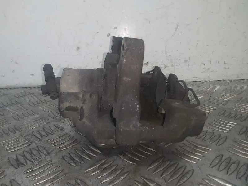 Pinza Freno Delantera Derecha para Volkswagen Passat Lim. (362)