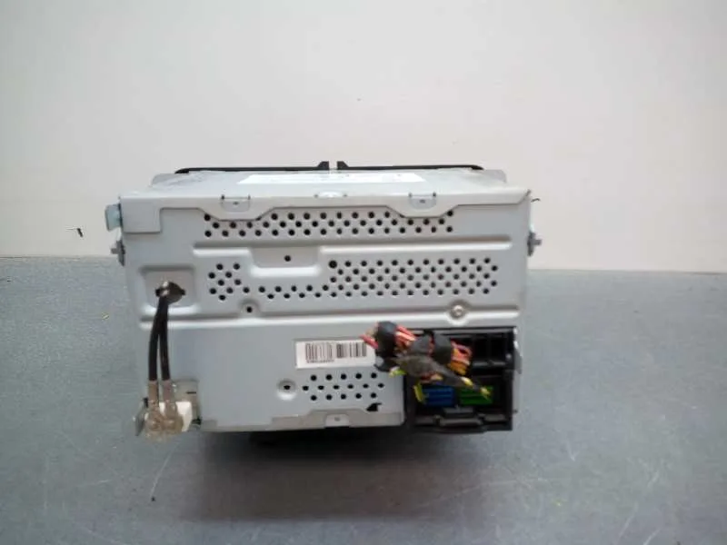 Sistema Audio / Radio Cd para Volkswagen Passat Lim. (362)