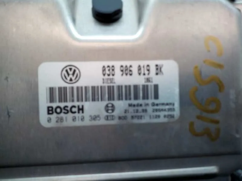 Centralita Motor Uce para Volkswagen Passat Berlina (3B2)