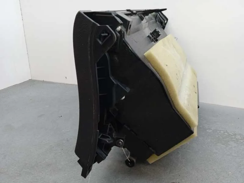 Guantera para Lexus Ct