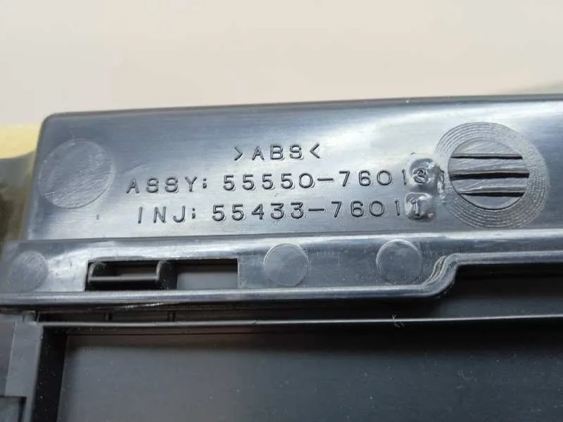 Guantera para Lexus Ct