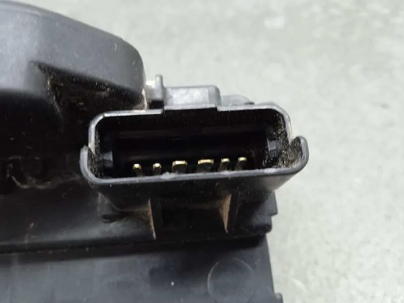 Cerradura Puerta Delantera Derecha para Nissan Nv 400