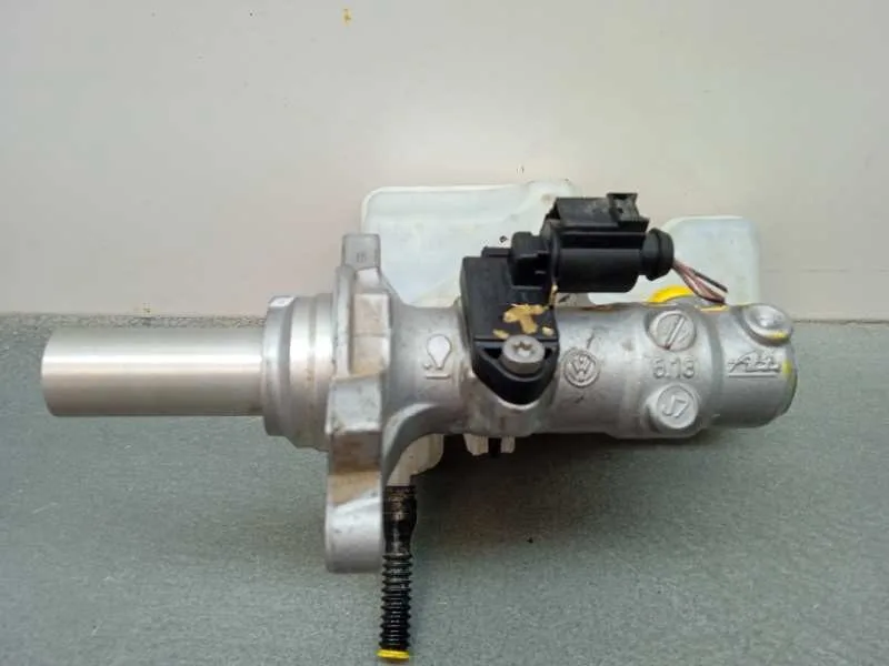 Bomba Freno para Volkswagen Golf Vii Lim.