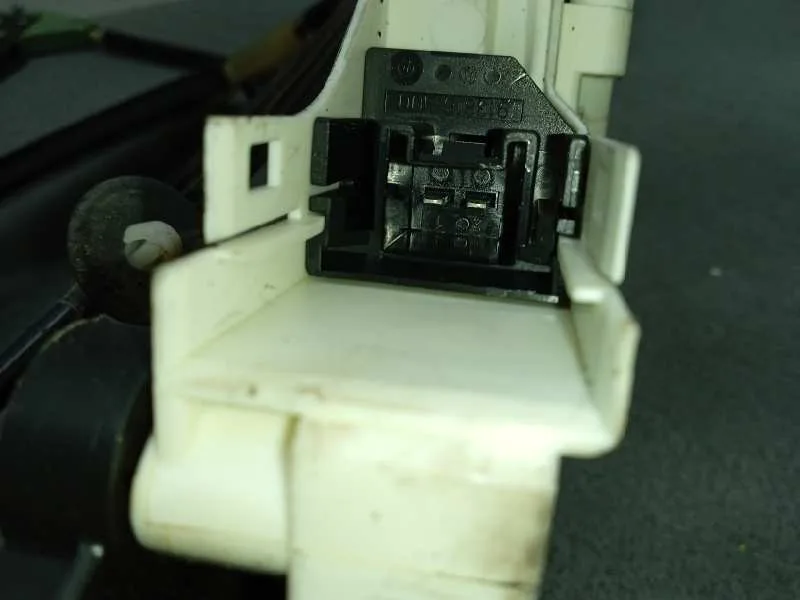 Elevalunas Delantero Izquierdo para Audi A4 Avant (8K5) (2008)