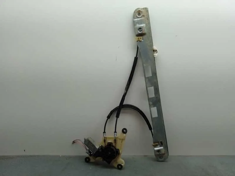 Elevalunas Delantero Derecho para Nissan Nv 400