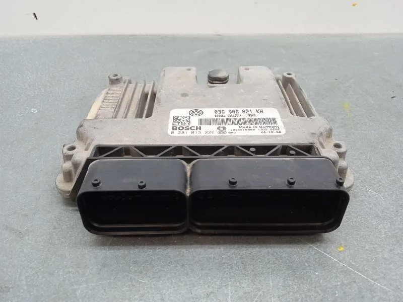 Centralita Motor Uce para Volkswagen Golf V Berlina (1K1)