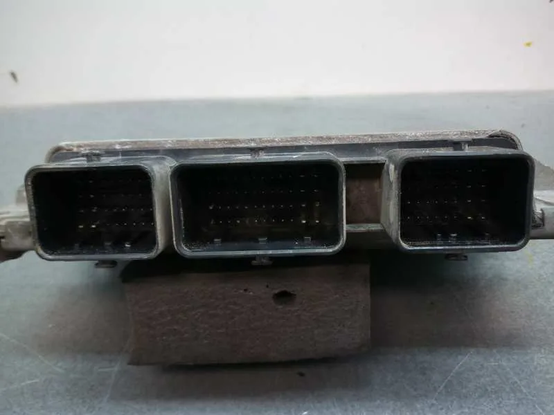 Centralita Motor Uce para Renault Twingo