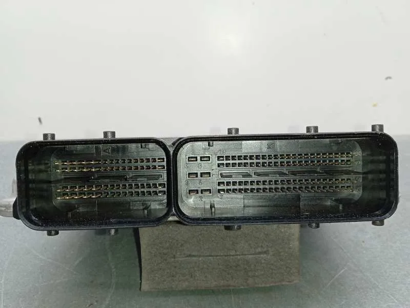 Centralita Motor Uce para Skoda Superb (3U4)