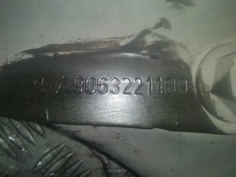Brazo Suspension Inferior Delantero Derecho para Mercedes-Benz Sprinterii Caja Cerrada (Desde 01.06)
