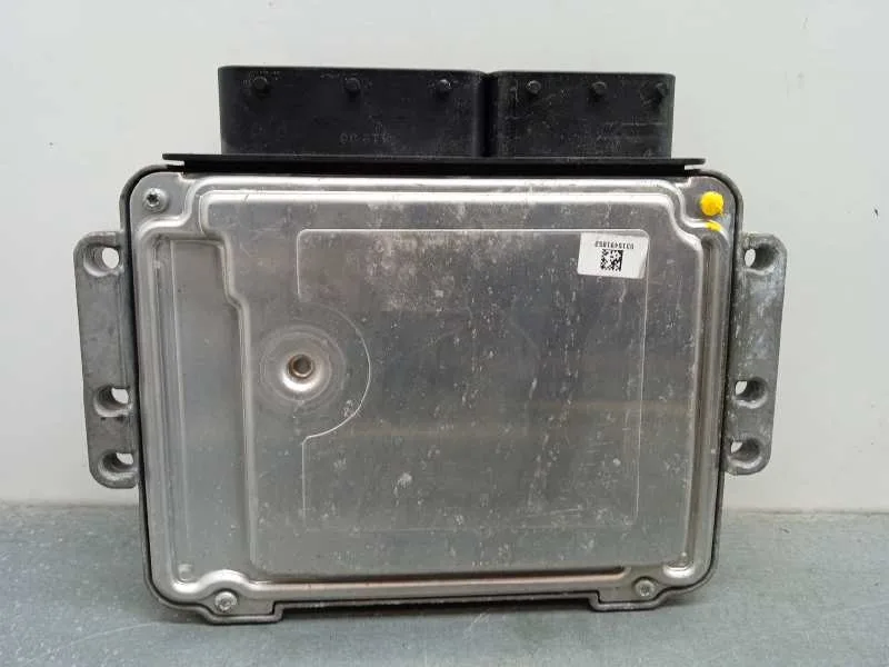 Centralita Motor Uce para Ford Focus Lim. (Cb8)