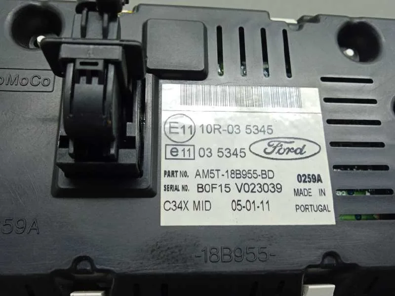 Display para Ford Focus Lim. (Cb8)