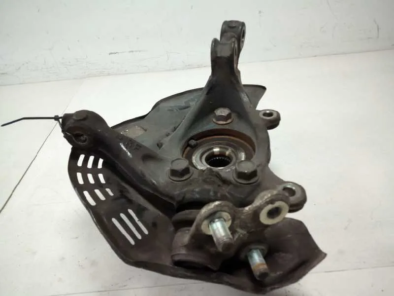 Mangueta Delantera Izquierda para Toyota Corolla (E18)