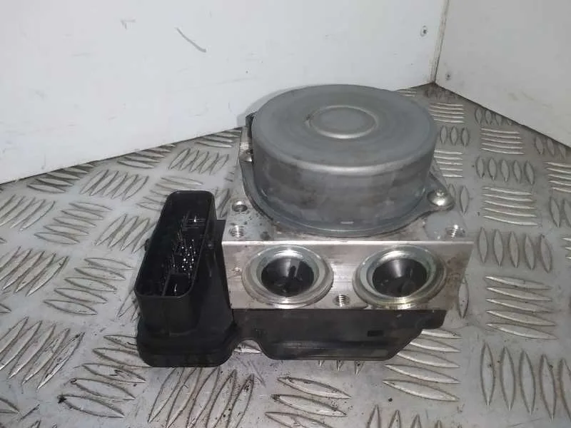 Abs para Toyota Corolla (E18)
