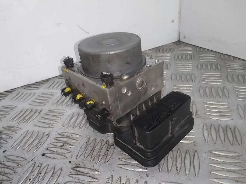 Abs para Toyota Corolla (E18)