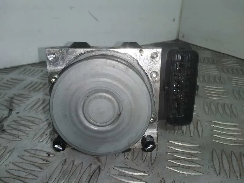 Abs para Toyota Corolla (E18)
