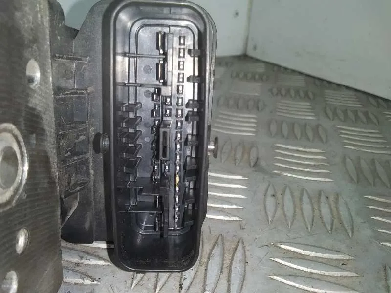 Abs para Toyota Corolla (E18)
