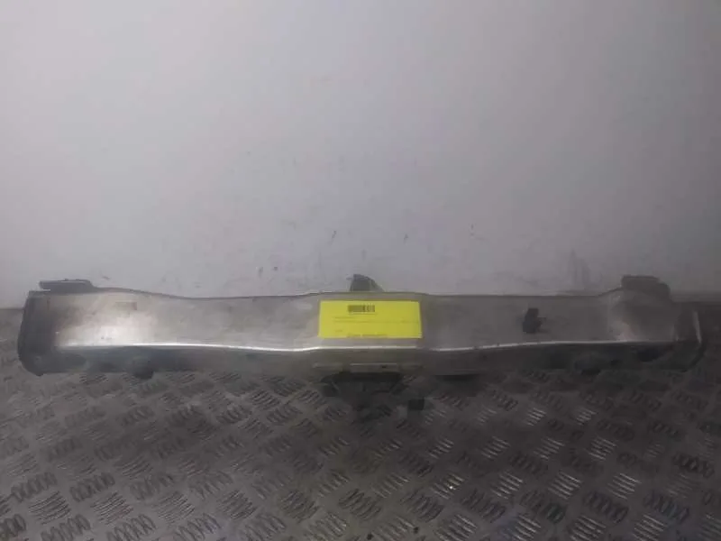 Panel Frontal para Toyota Corolla Verso (R1)