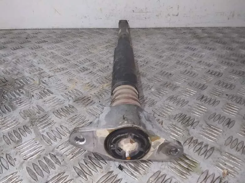Amortiguador Trasero Izquierdo para Mazda 2 Lim. ()