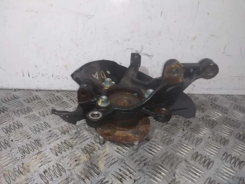Mangueta Delantera Izquierda para Mazda 2 Lim. ()