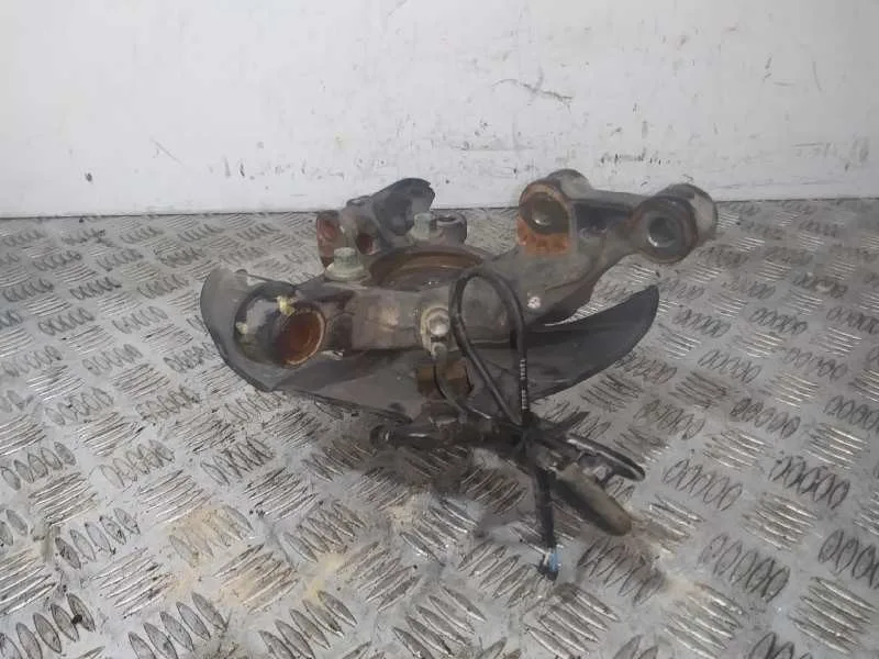 Mangueta Delantera Derecha para Mazda 2 Lim. ()