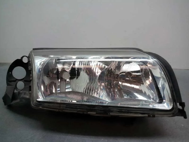 Faro Derecho para Volvo S80 Berlina