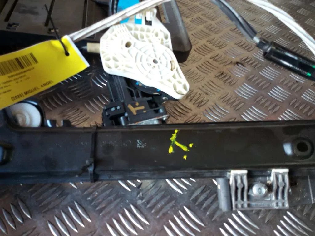 Elevalunas Trasero Izquierdo para Peugeot 508