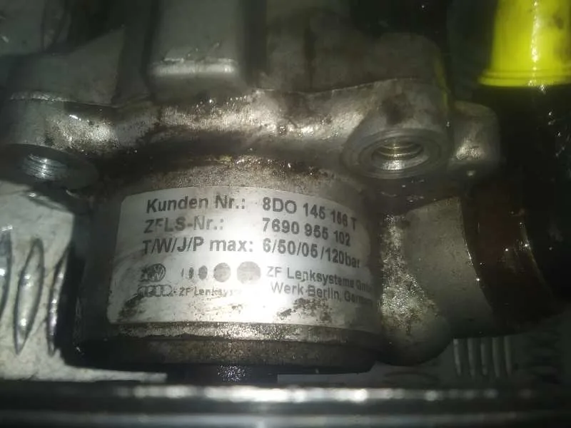 Bomba Direccion para Skoda Superb (3U4)