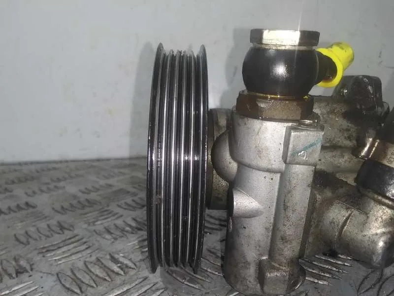 Bomba Direccion para Skoda Superb (3U4)