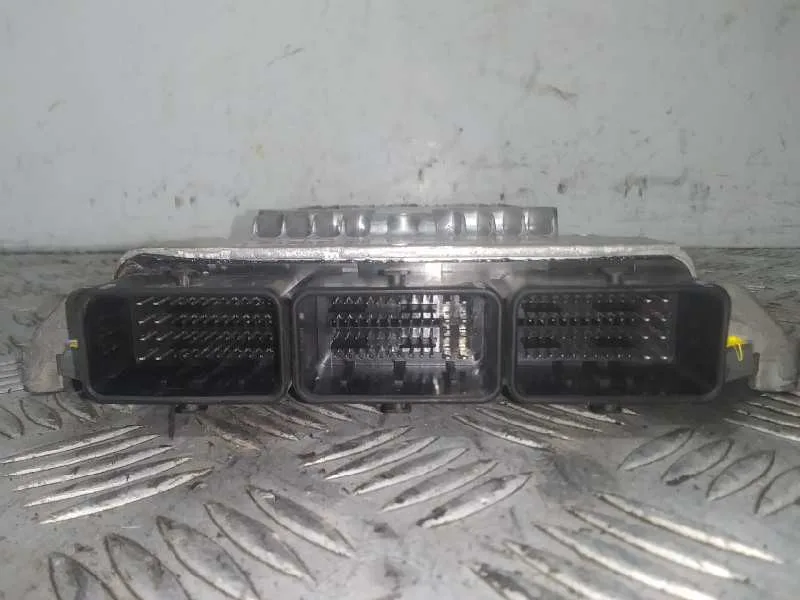 Centralita Motor Uce para Peugeot 607 (S2)