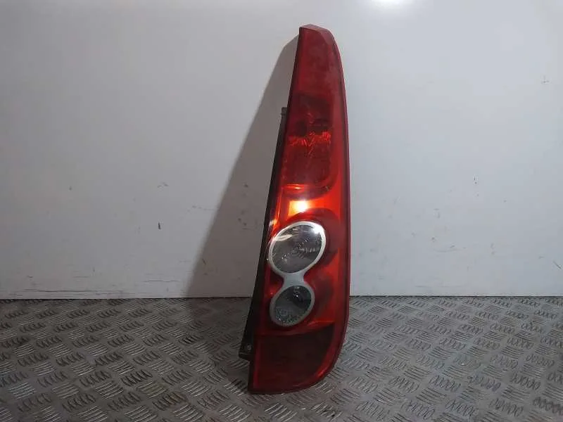 Piloto Trasero Derecho para Ford Fiesta (Cbk)