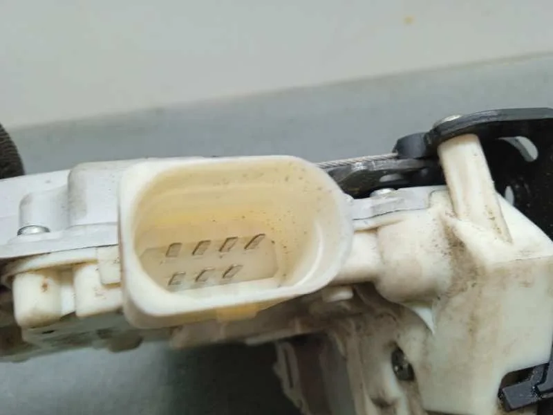 Cerradura Puerta Trasera Derecha para Audi A4 Avant (8K5) (2008)