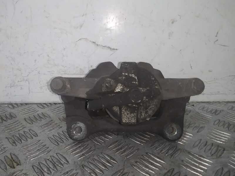 Pinza Freno Delantera Izquierda para Toyota Corolla (E18)