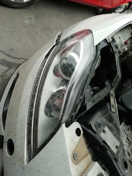 Faro Derecho para Lancia Delta (181)