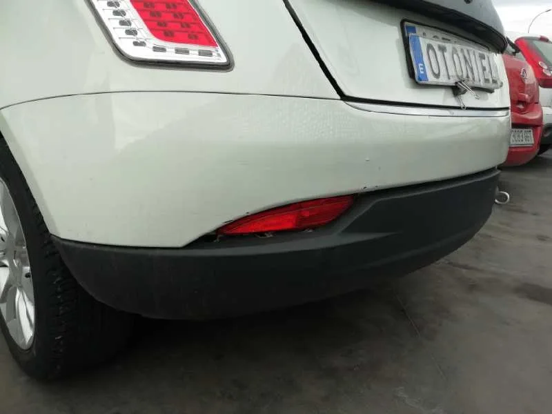 Paragolpes Trasero para Lancia Delta (181)