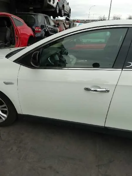 Puerta Delantera Izquierda para Lancia Delta (181)