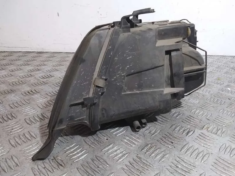 Faro Derecho para Audi A6 Berlina (4B2)