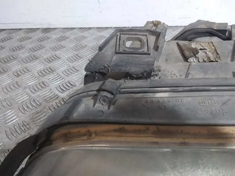 Faro Izquierdo para Audi A6 Berlina (4B2)