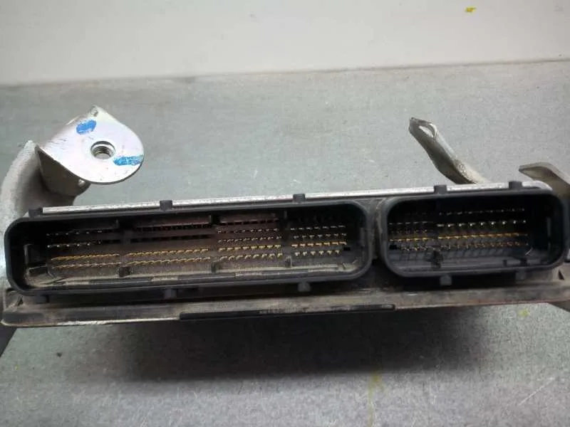 Centralita Motor Uce para Toyota Corolla (E18)