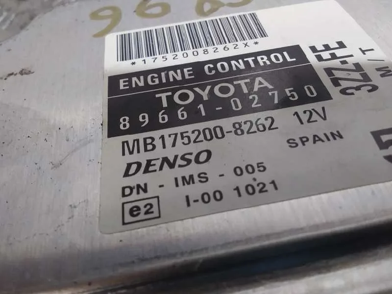 Centralita Motor Uce para Toyota Corolla (E12)