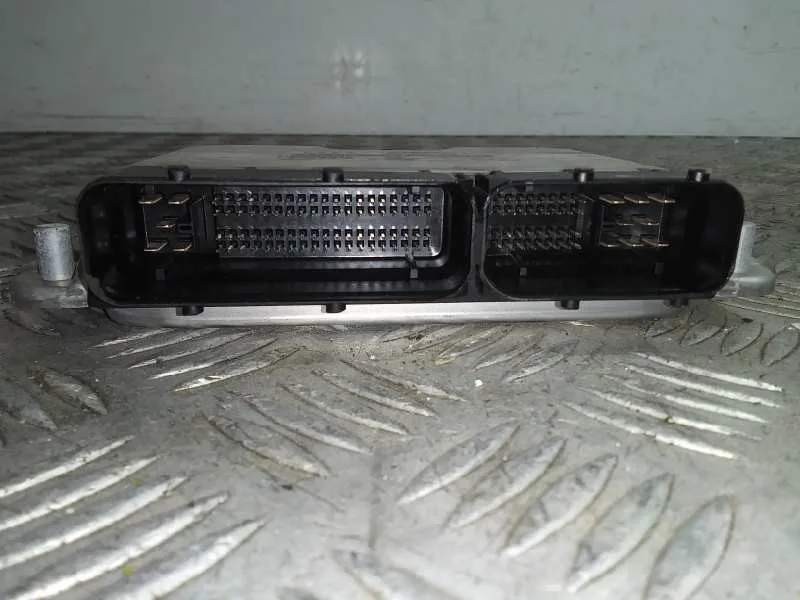 Centralita Motor Uce para Audi A6 Berlina (4B2)
