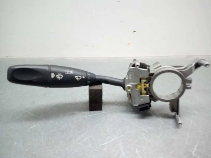 Mando Limpia para Mercedes-Benz Sprinterii Caja Cerrada (Desde 01.06)