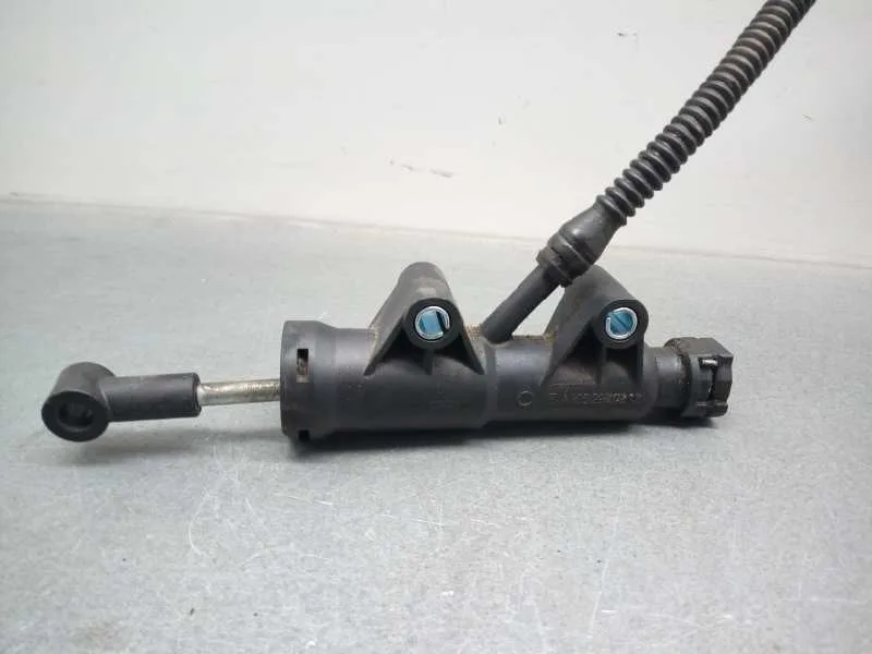 Bombin Embrague para Mercedes-Benz Sprinterii Caja Cerrada (Desde 01.06)