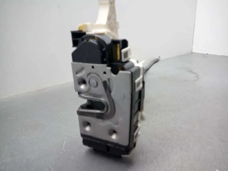 Cerradura Puerta Delantera Derecha para Mercedes-Benz Sprinterii Caja Cerrada (Desde 01.06)