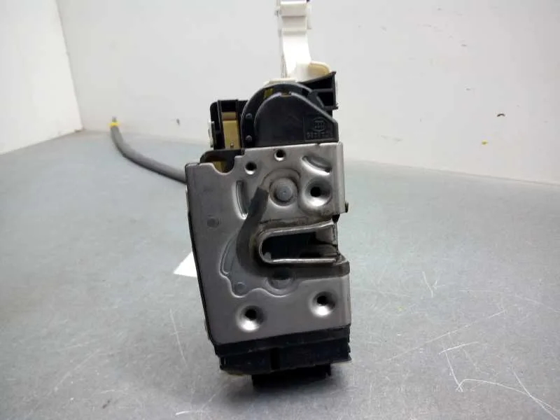 Cerradura Puerta Delantera Izquierda para Mercedes-Benz Sprinterii Caja Cerrada (Desde 01.06)