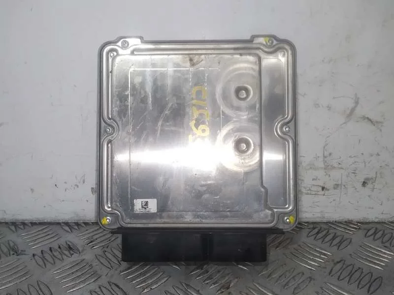 Centralita Motor Uce para Seat Leon (1P1)