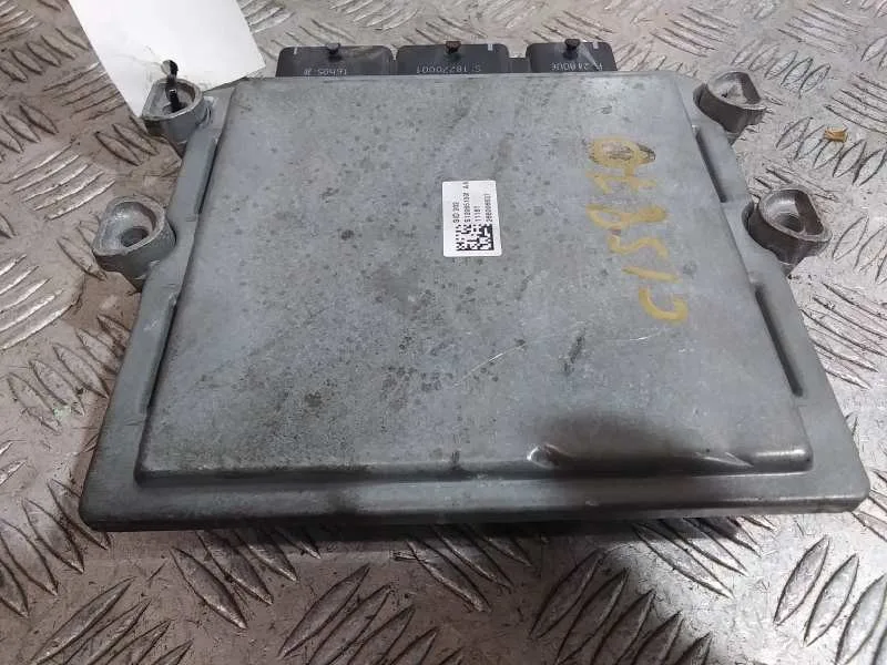 Centralita Motor Uce para Ford Focus Berlina (Cap)