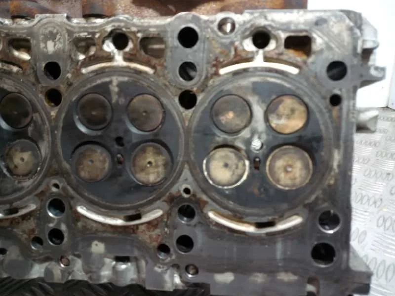 Culata para Mercedes-Benz Sprinterii Caja Cerrada (Desde 01.06)