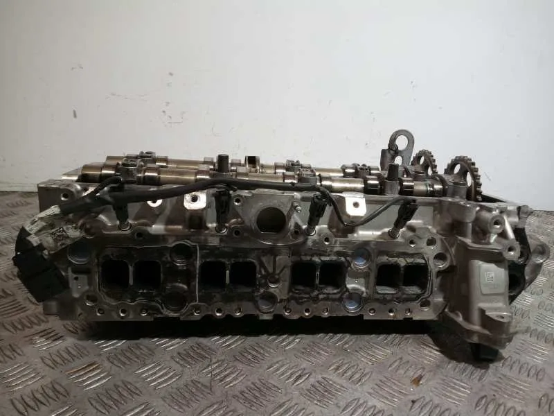 Culata para Mercedes-Benz Sprinterii Caja Cerrada (Desde 01.06)