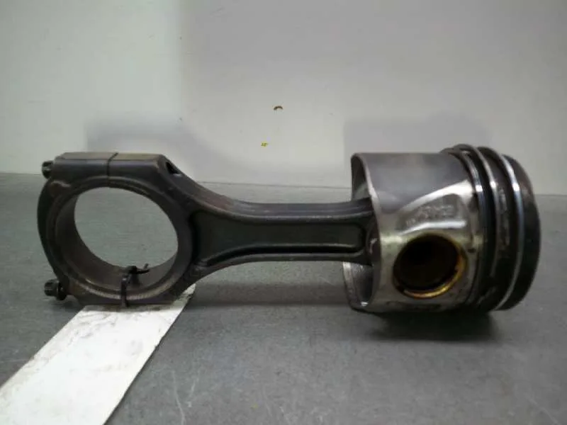 Piston para Mercedes-Benz Sprinterii Caja Cerrada (Desde 01.06)